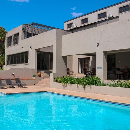 Fair Glen Hotel Kyalami Bagian luar foto