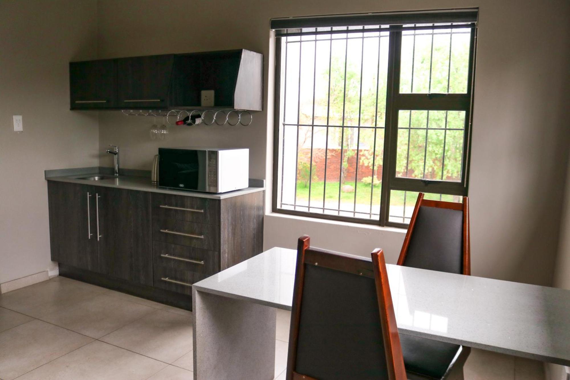 Fair Glen Hotel Kyalami Bagian luar foto