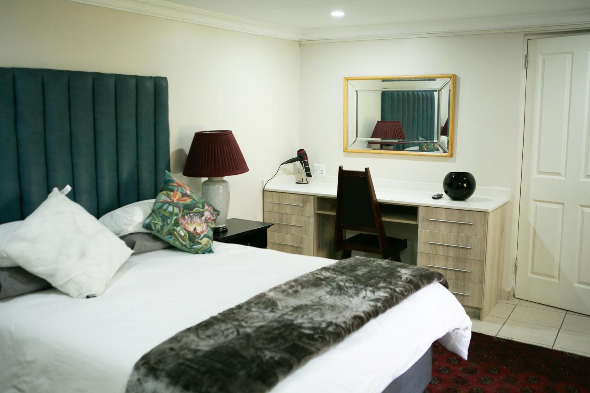 Fair Glen Hotel Kyalami Bagian luar foto